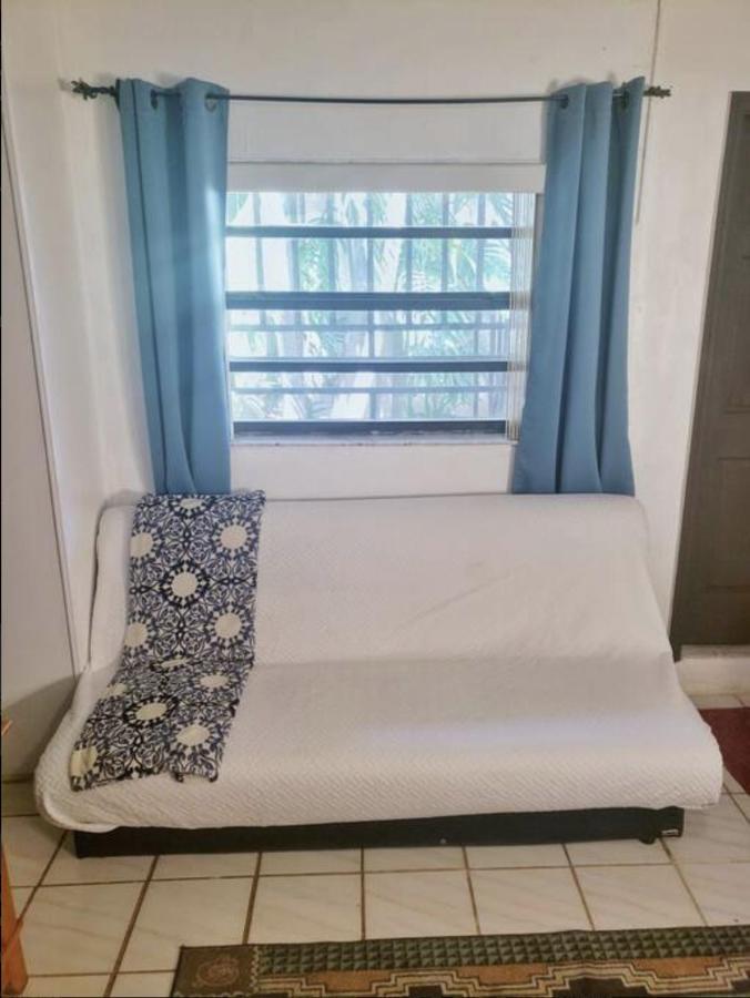 Cozy Queen Bed Studio With 60 Inch Smart Tv, Netflix, Airplay, Mini-Fridge, And 500 Mbps Wifi Near Fiu, Dolphin Mall, Airport Miami Bagian luar foto